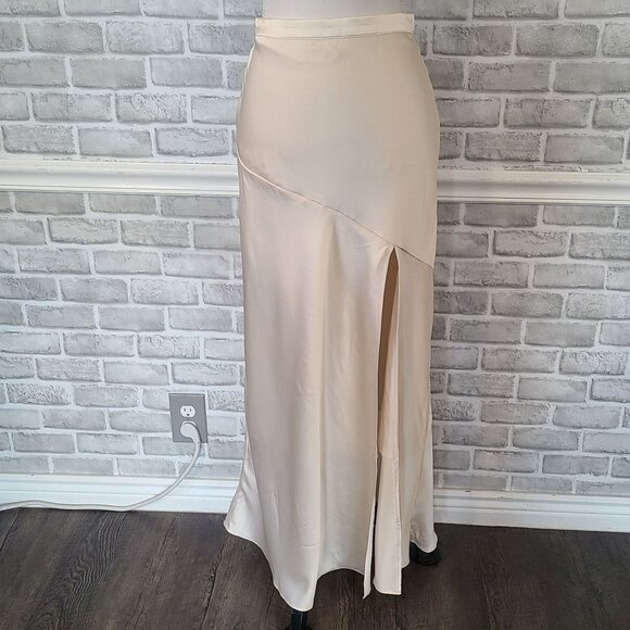 Blu Pepper Satin Slit Maxi Skirt Cream Ivory Lined Classic Luxury Womens 6 - Picture 1 of 8
